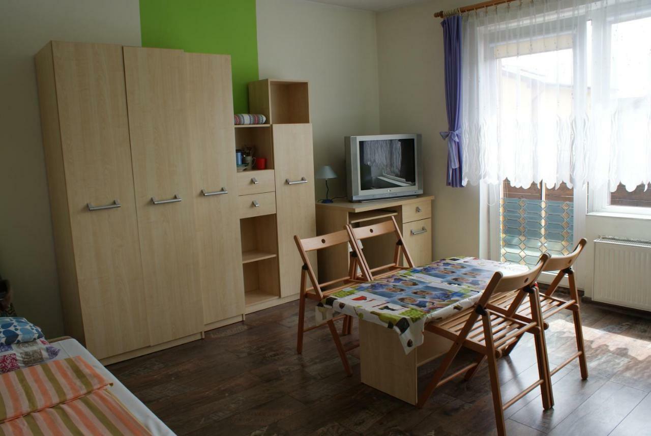 Aleksandra Homestay *